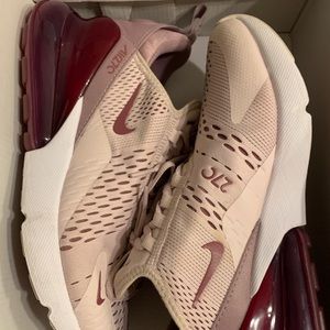Nike Women’s Airmax 270